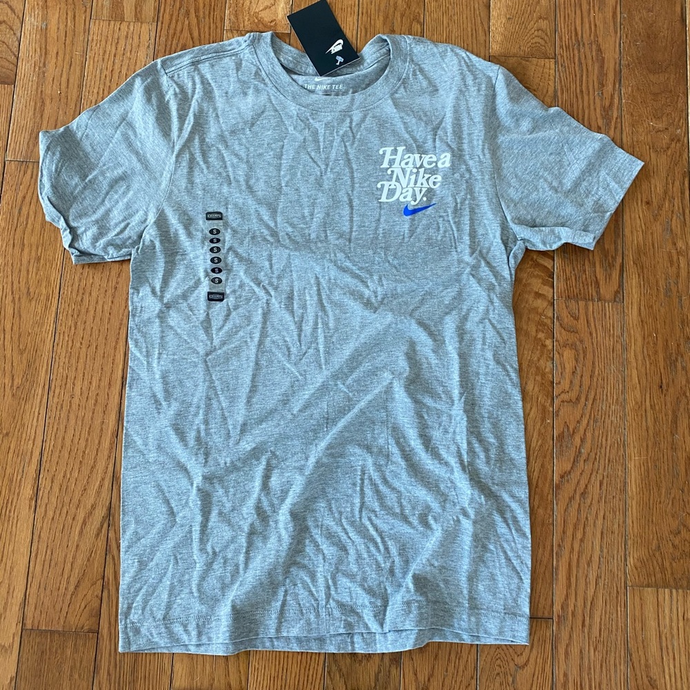 Gray Nike tshirt